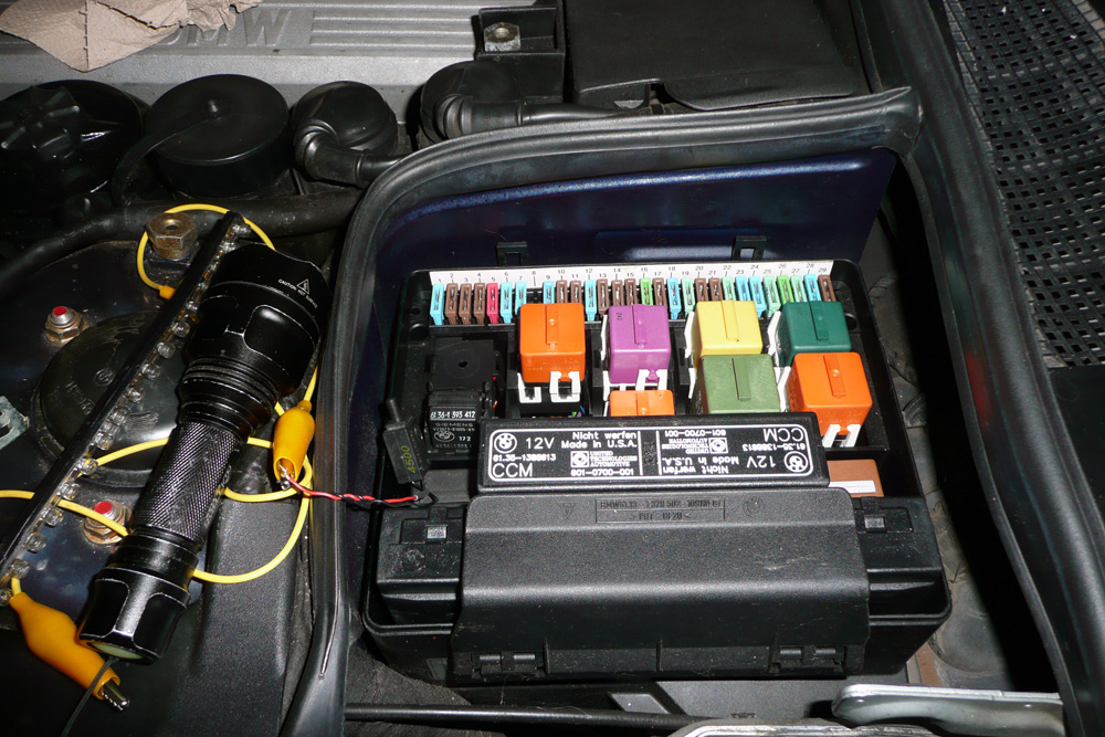 Adding Fuse Box Lighting to the BMW 750iL Projects